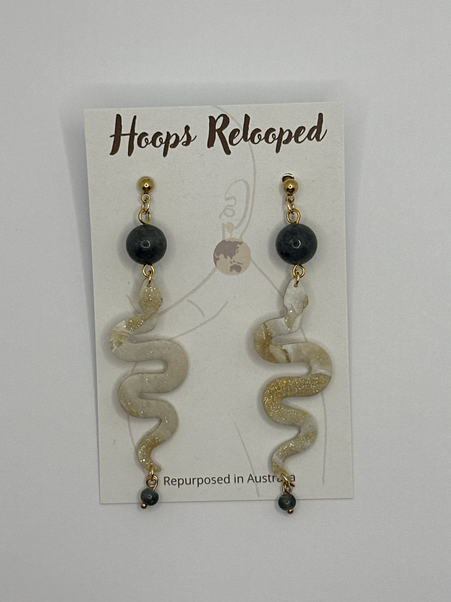 White and gold snakes