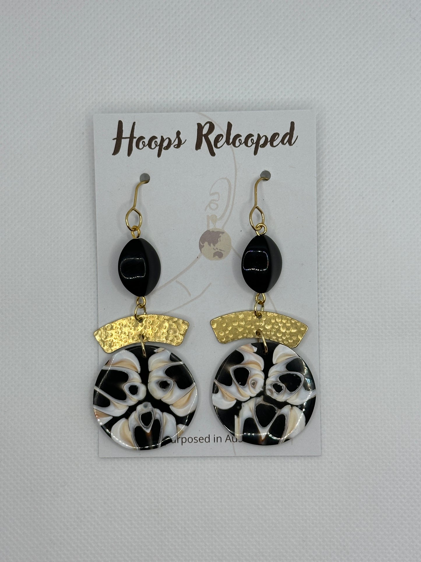Black marble gold drops