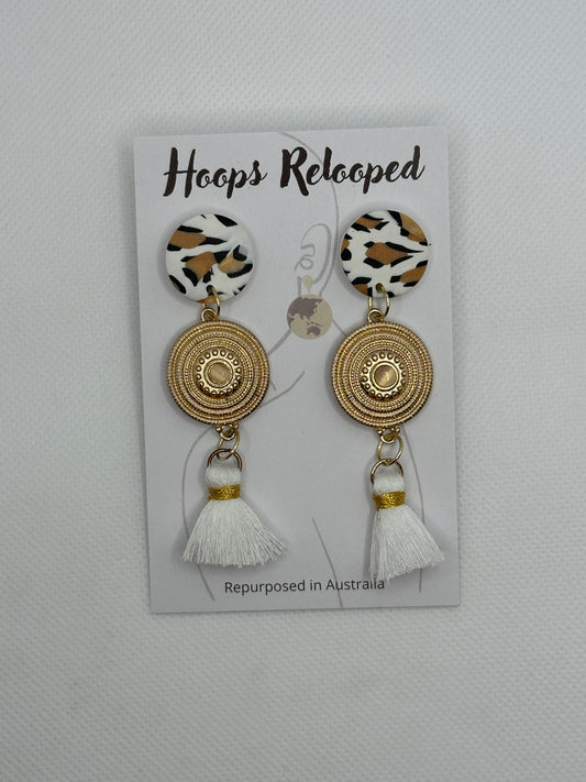 Animal print gold and white