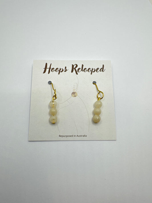 White pearl ball drops