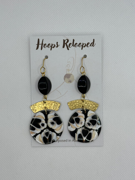 Black marble gold drops