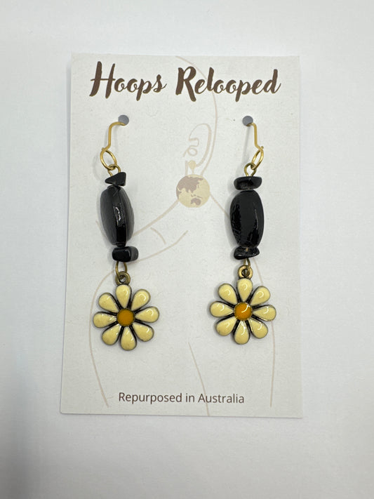 Daisy dangles