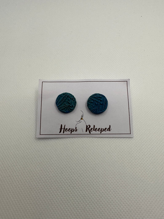 Blue flower circle studs - medium