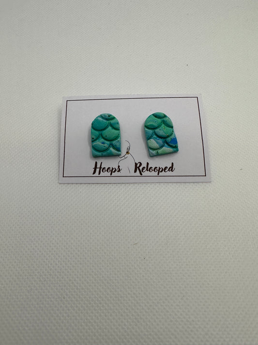 Aqua green mermaid arch studs - medium