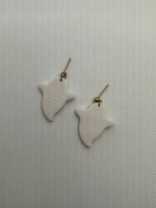 White and gold ghosts